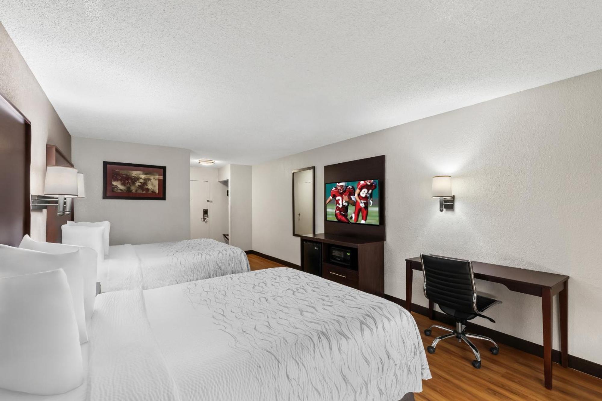 Red Roof Plus+ & Suites Atlanta Airport South College Park Extérieur photo