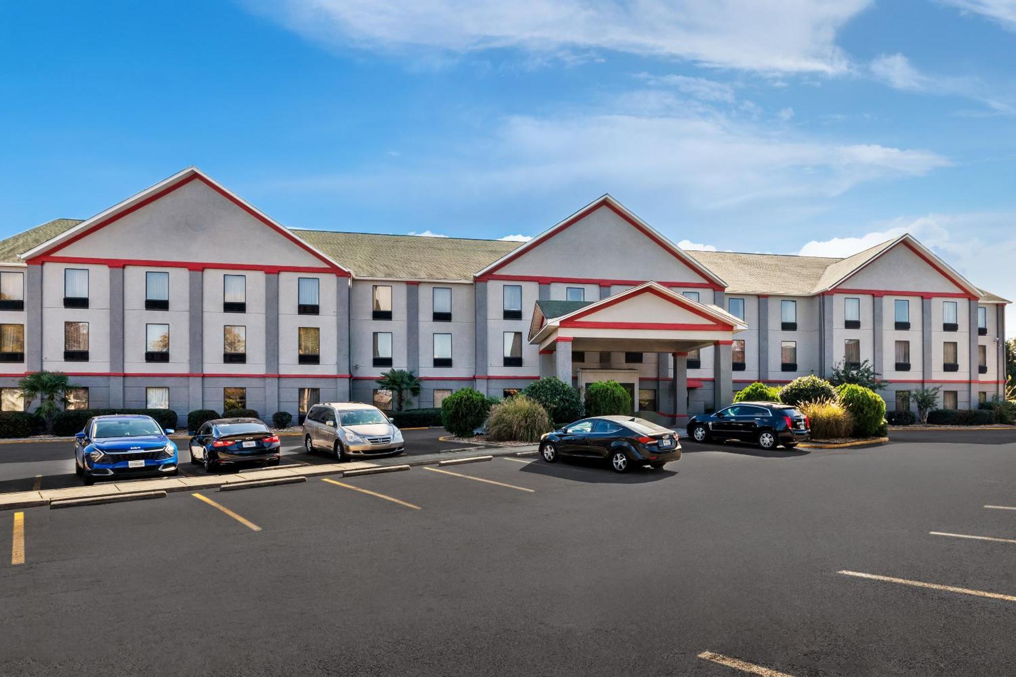 Red Roof Plus+ & Suites Atlanta Airport South College Park Extérieur photo