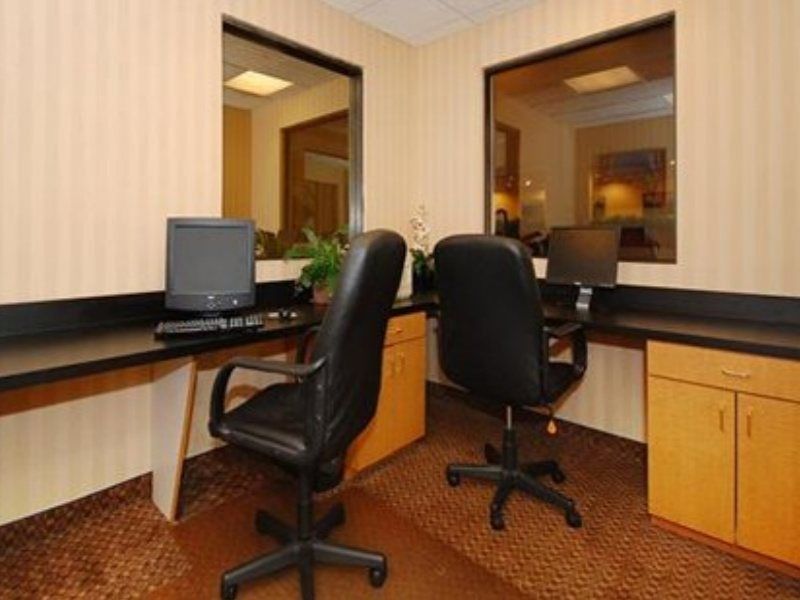 Red Roof Plus+ & Suites Atlanta Airport South College Park Extérieur photo