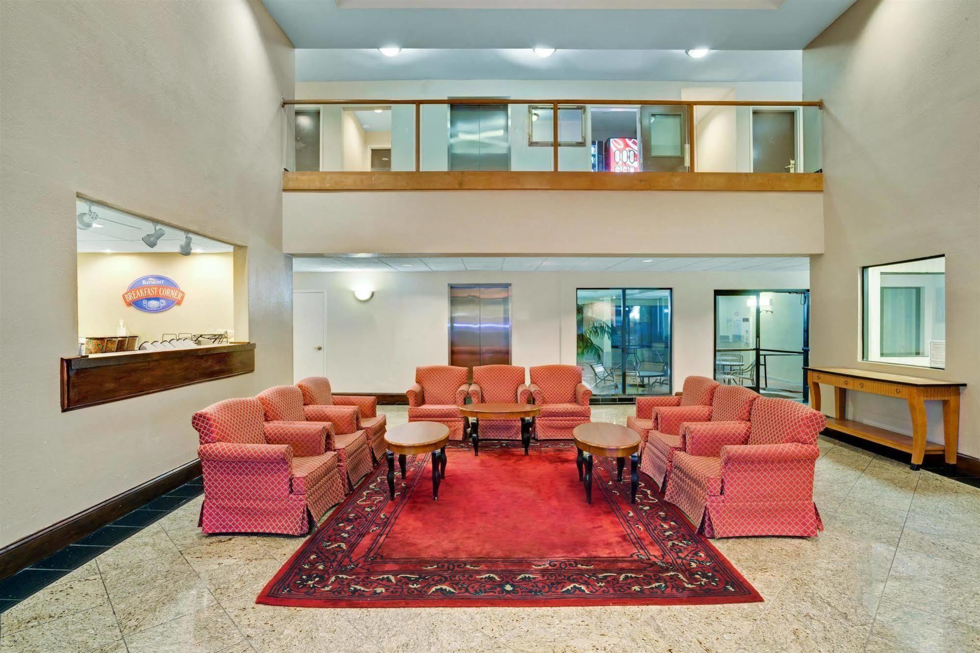 Red Roof Plus+ & Suites Atlanta Airport South College Park Extérieur photo